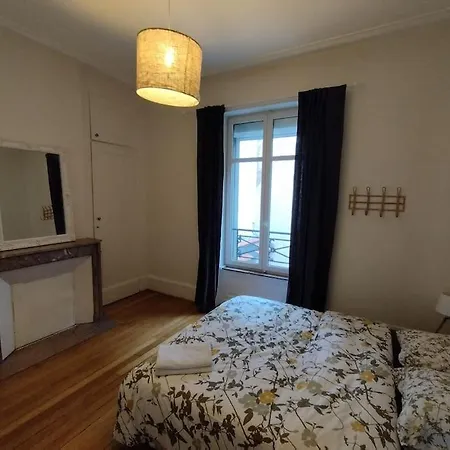 Familial Hyper Centre *